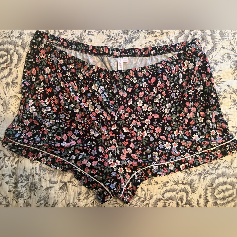 Floral Print Women's Pajama Shorts
